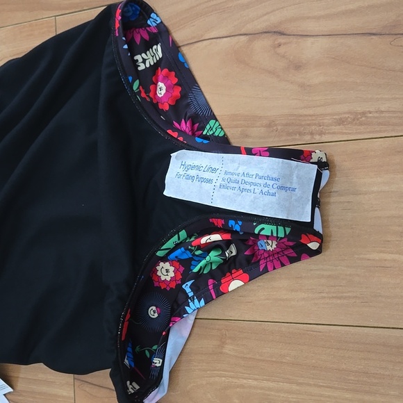 Nike Swim Garden Party Big Kids size LARGE NWT - Picture 9 of 12